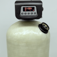 Acid neutralizer tank for reducing pH